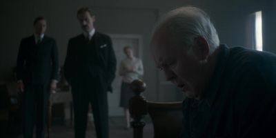 Call the Foreign Secretary. - The Crown