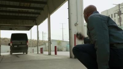 Call the police! - NCIS: Los Angeles