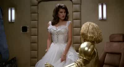 CALLED ME AN IDIOTI'M GOIN' BACK THERE AND EXPLAIN A FEW THINGS TO HERBESIDES HE'S GOT A SEXY VOICEHE MIGHT BE CUTEWAIT YOU HAVEN'T SEEN HERI KNOW WHAT SHE LOOKS LIKE YOU'VE SEEN ONE PRINCESS YOU'VE SEEN THEM ALLCUTE I KNOW THESE SPACE BUMS THEY'RE ALL - Spaceballs