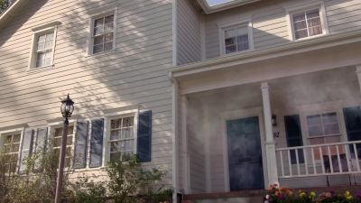 Calling the fire department. - NCIS
