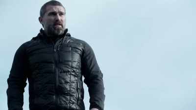 Calm. And swim in. - Celebrity SAS: Who Dares Wins