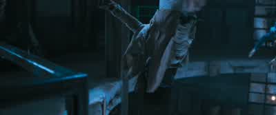 चलो, मिन्हो। उसे कड़ी मेहनत करो! - Maze Runner: The Scorch Trials