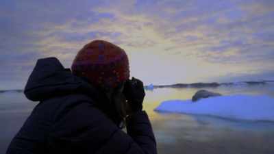 [camera clicking] - Photographer