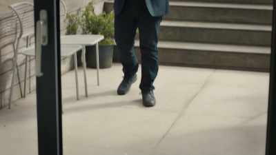 (camera clicking)
(suspenseful music) - The Chelsea Detective