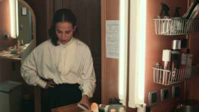 (camera clicks) - Irma Vep