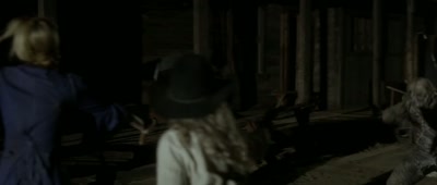 - [camera flash booming]
- [Tommyknockers growling] - Night of the Tommyknockers