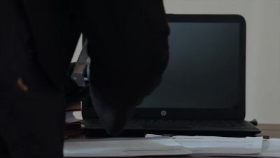 (CAMERA SHUTTER CLICKING) - The Blacklist