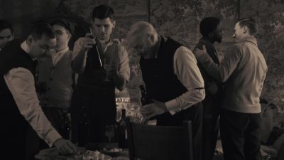     (camera shutter clicking) - Murdoch Mysteries