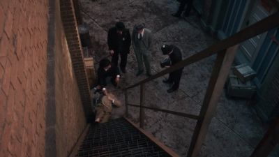 (camera shutter clicking)
- who is he? - Murdoch Mysteries
