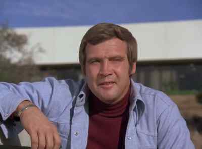 (CAMERA SHUTTER CLICKS) - The Six Million Dollar Man