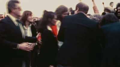 [camera shutters clicking] - The Bee Gees: How Can You Mend a Broken Heart