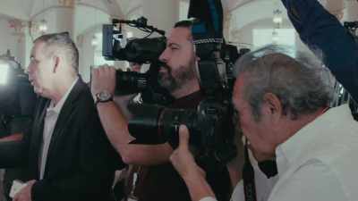 - (cameras clicking)
- (reporters chattering) - Night Is Not Eternal