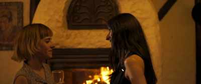 - Cami, stop drinking.
- Oh, okay, stop being... - Trauma