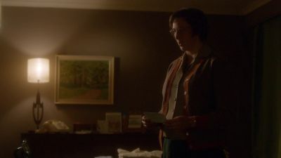 Camilla?
You're not back until tomorrow. - Call the Midwife