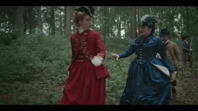 Camille, let me teach you
how to shoot. - Dangerous Liaisons