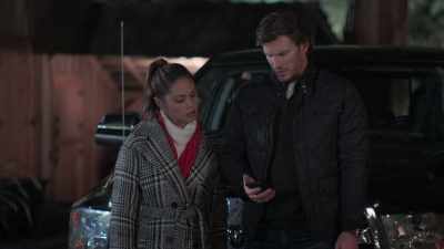 Can you check the cameras
on your phone? - Christmas Unleashed