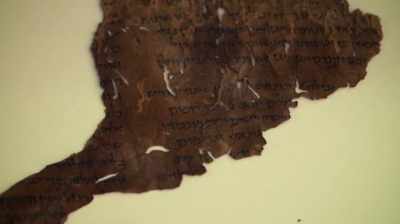 Can clues to solve the mystery - Dead Sea Scrolls: The Doomsday Prophecy
