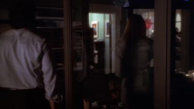 - Can you find Leo for me?
- Yeah. - The West Wing