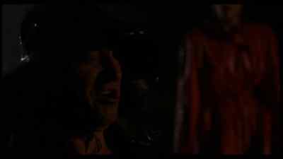 - Can you give me a hand, please?
- You won't drown. - Dark Waters