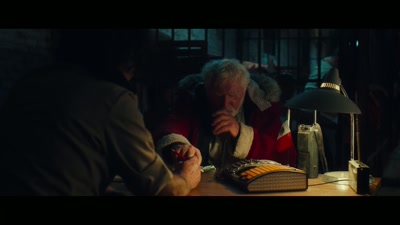 Can you give me
your cell phone number, Jules? - The Claus Family 3