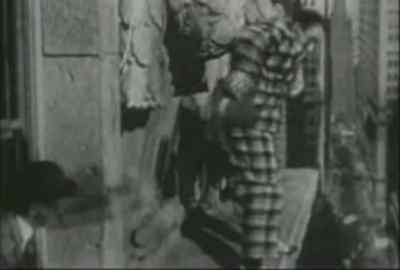 Can you grab my hand?
I'll try something. - The Sin of Harold Diddlebock