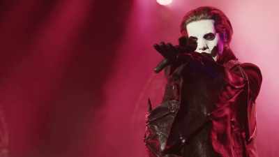 ♪ Can you hear the thunder ♪ - Ghost: Rite Here Rite Now