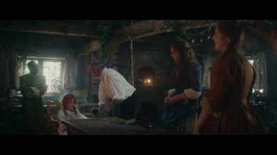Can you help get Lady Georgiana
onto the table, please? - Renegade Nell
