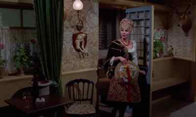 Can you help me, please? - Frankenstein Created Woman