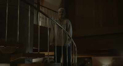 Can even help but see through her son's blatant lies - Beau Is Afraid