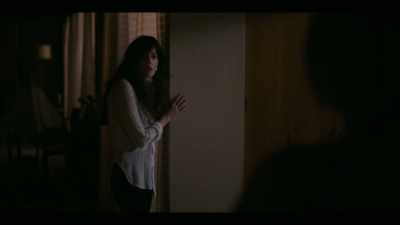 Can-- Hi.
Can you come here, please? - The L Word: Generation Q