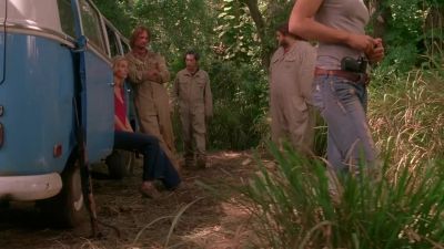 - Can I ask you something, LaFleur?
- There ain't no more LaFleur. - Lost