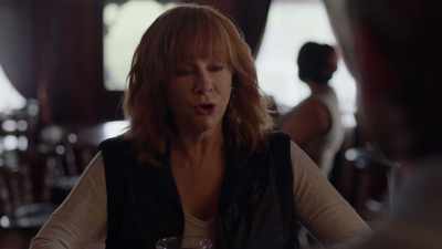 -Can I ask why?
-Well, don't know for sure, - Reba McEntire's The Hammer