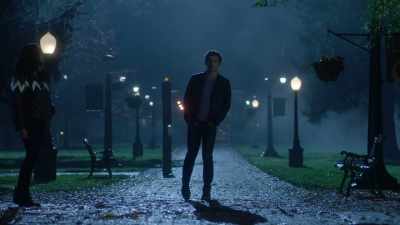 Can I borrow you for, like,
ten minutes? - Pretty Little Liars: The Perfectionists