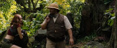 Can I borrow your jacket Yeah sure - Jumanji: Welcome to the Jungle