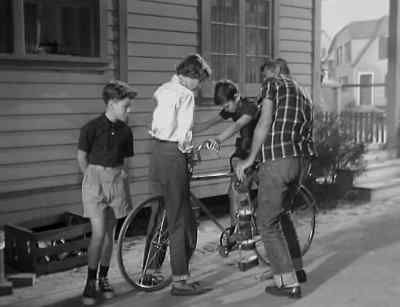 Can I get my bike before he breaks the chain - Room for One More
