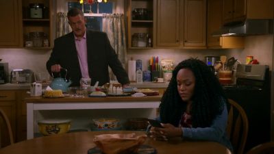 Can I get you some tea? - Bob Hearts Abishola