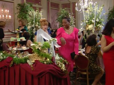 Can I get you
anything while you wait? - The Nanny