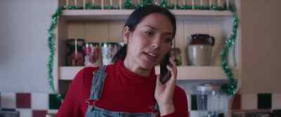 - Can I give you a call back?
- Yeah, sure. - Feather Christmas