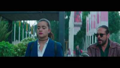 -Can I give you a lift?
-What are you doing here? - Souvenir