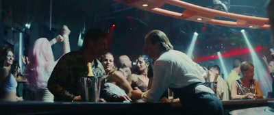 Can I have a bottle?
- Do you know tonight's promotion? - Zillion