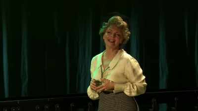 Can I have a gin and tonic, please?
Uh, double? - National Theatre Live: Nye