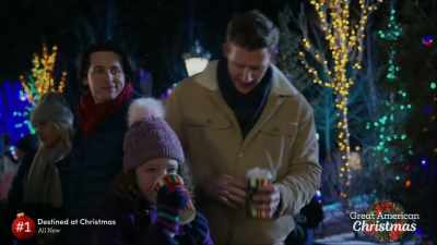 Can I have a hot chocolate
with extra marshmallows? - Destined at Christmas