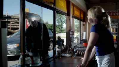 Can I have some water,
please, and a Coke? - Wallander