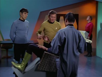 Can I help you ? - Star Trek