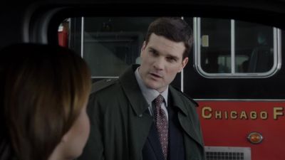 - Can I help you?
- I'm looking for Leslie Shay? - Chicago Fire