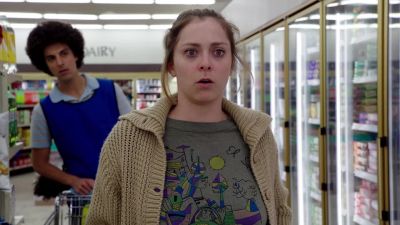 Can I help you, ma'am? - Crazy Ex-Girlfriend