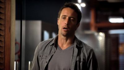 Can I help you? - Hawaii Five-0