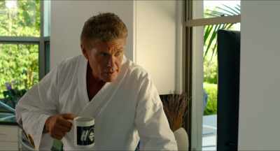 - Can I help you?
- Yeah. Is this Mr Hasselhoff? - Killing Hasselhoff