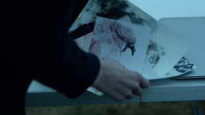 -Can I keep these?
-You can have the group shot. - The Kettering Incident