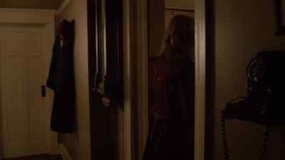 Can I take your coat
for you? - Bates Motel